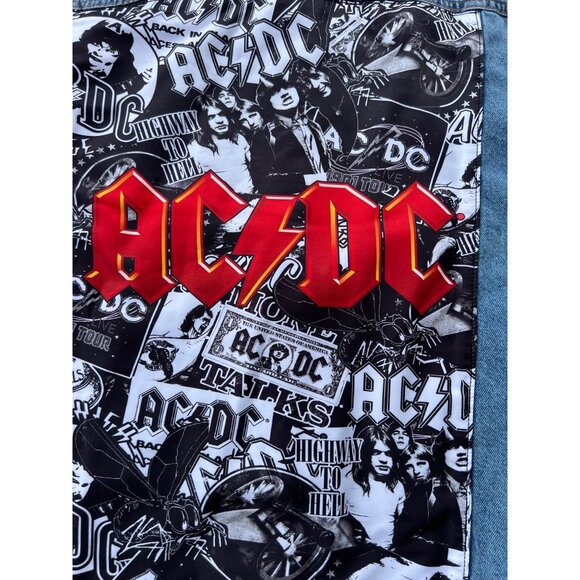 AC/DC Men’s Blue Button Up Denim Trucker Patch Jean Jacket Size Small U3 - Picture 6 of 6